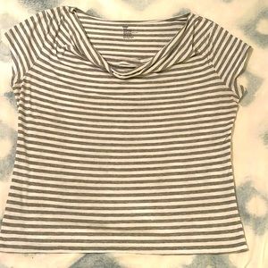 Gap Cowl neck top with cap sleeves in grey and white stripes. Size Large